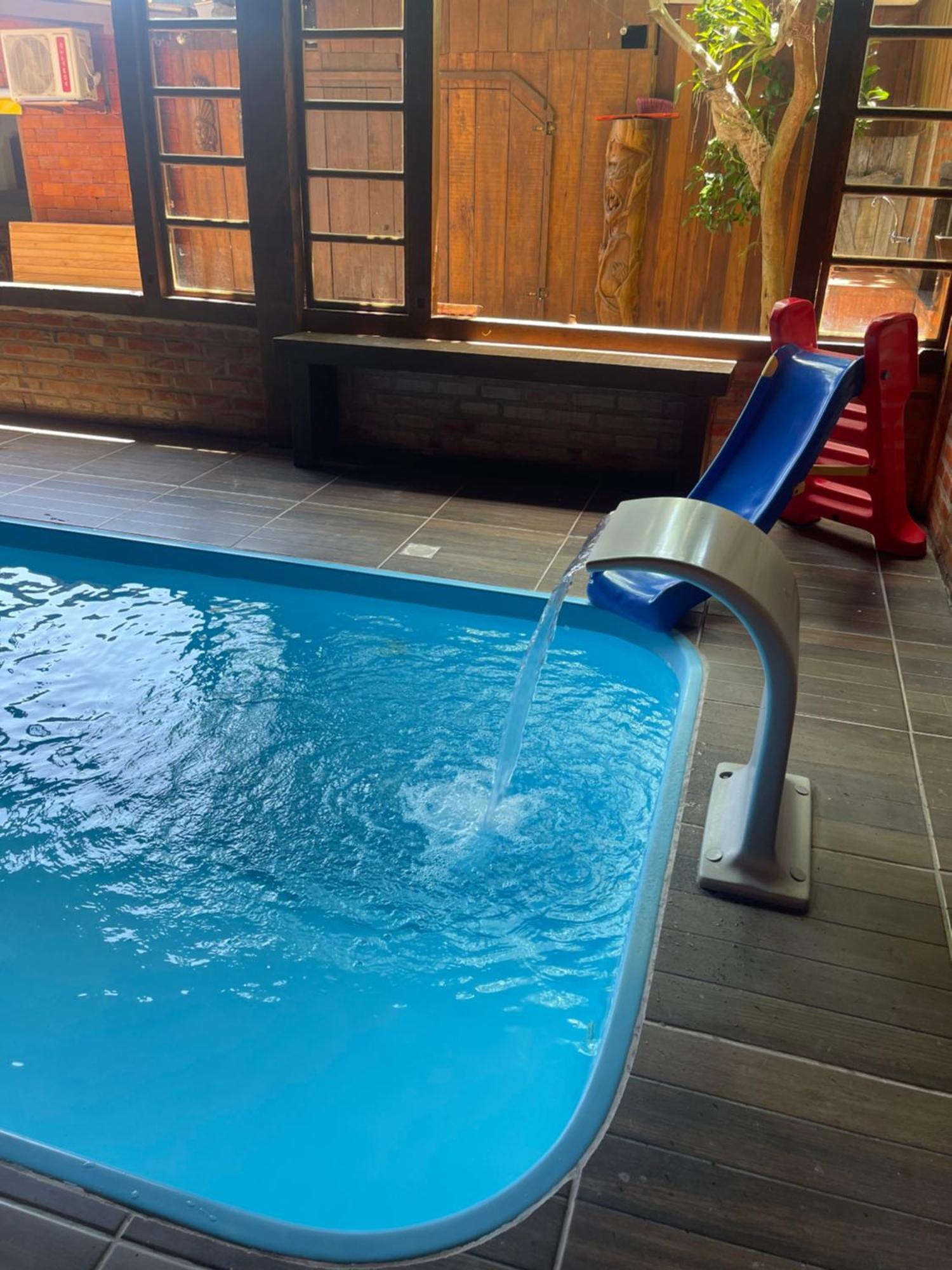 Quatro Estrelas Inn